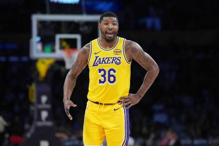 斯玛特：我是多功能瑞士军刀适配各种角色 随时待命是我的本色